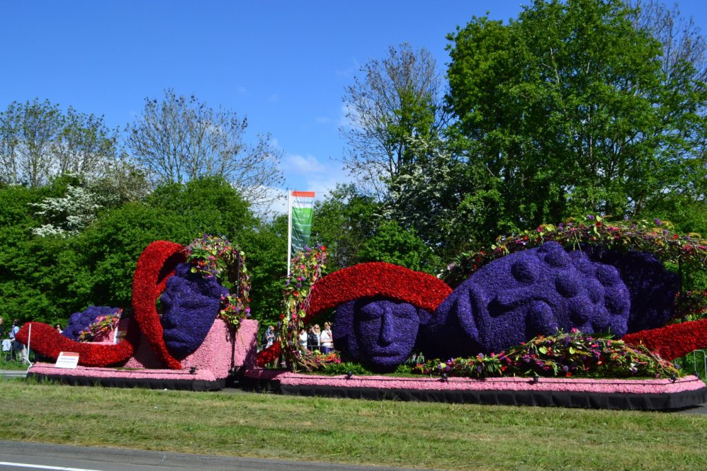 The fantasy of Keukenhof, Holland! - I Luv 2 Globe Trot